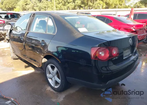 2010 Volkswagen Jetta Limited Edition из США, поврежденный, VIN 3VWAZ7AJ5AM101119